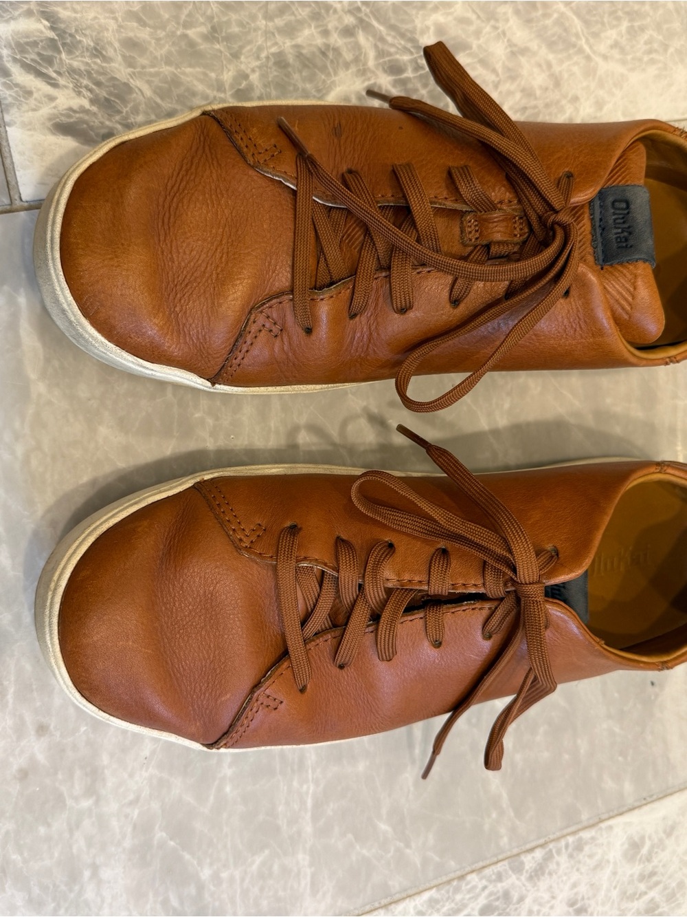 OluKai Men's Tan Leather Low-Top Sneakers